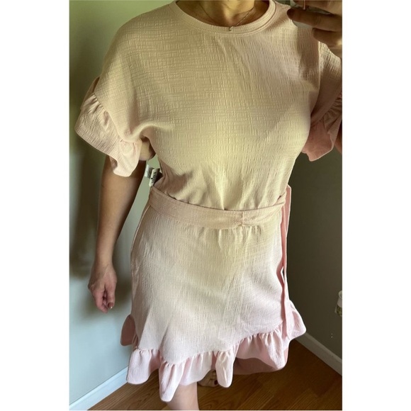 Emma and Michele pale pink dress with ruffle hem size medium - Picture 7 of 13